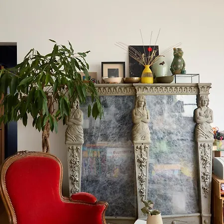 Beautiful 3bd Menilmontant Appartement *