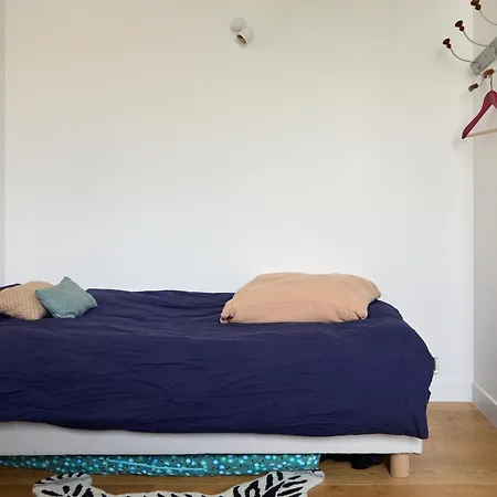 Appartement Beautiful 3bd Menilmontant Parijs