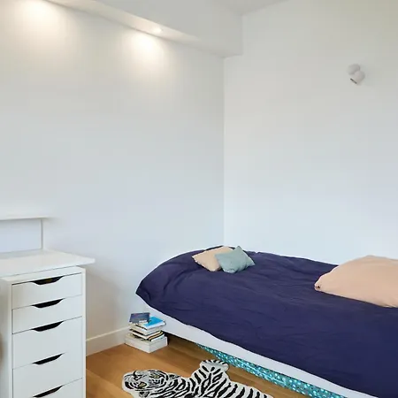 Beautiful 3bd Menilmontant Appartement