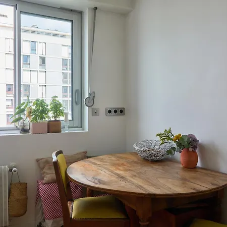 Beautiful 3bd Menilmontant Appartement *